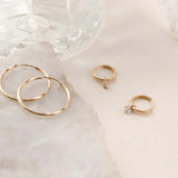 Boucles d'oreilles créoles avec pierres Larmes de Lune